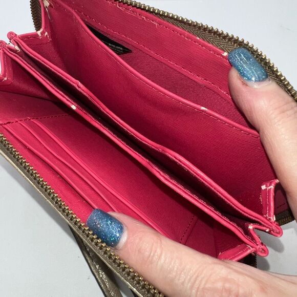 Fossil Gold Zip Around Wallet/Wristlet - Picture 9 of 11